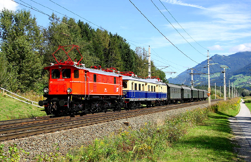 001. ÖGEG 1245 & 4041.01 bei Terfens i. Inntal 28.069.2012 foto matthias müller