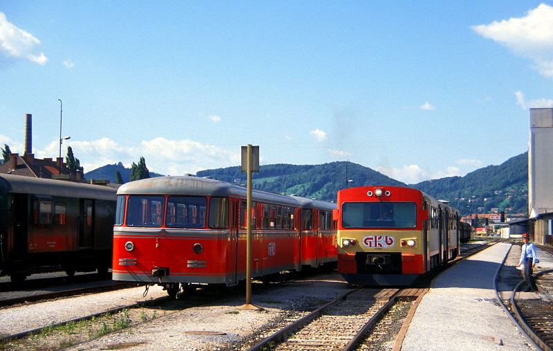 001 GKB Bahnhof VT 70 und Schienenbus 18.09.1991 foto johannes schmoll