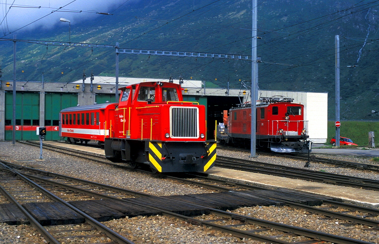 k-001 MGB Depot Andermatt Te 2.2  und HGe 4.4. I. am 22.07.2002 hr