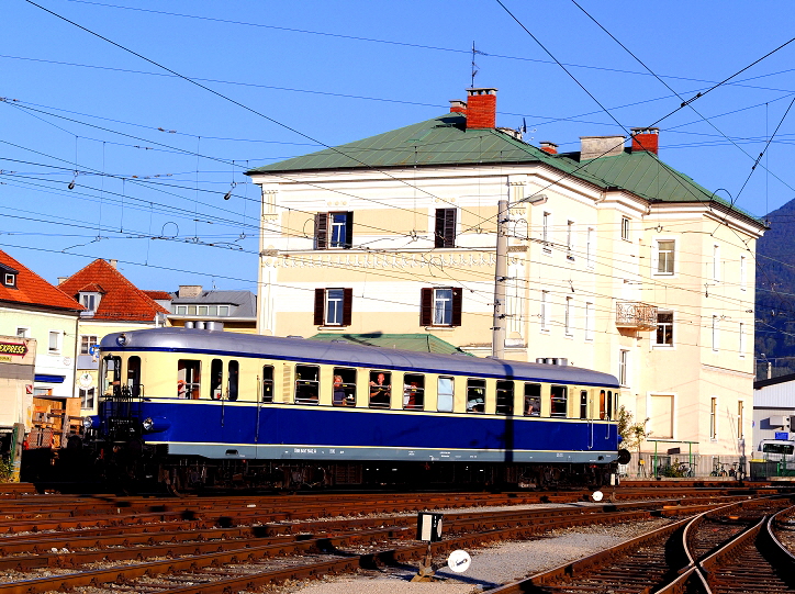 k-003 BB VT 5042.14 in Salzburg- Itzling 01.10.2011 hr