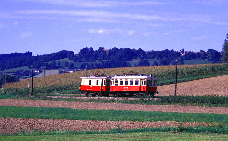 k-012 ET 24.102 bei Neukirchen b. Lambach 26.08.1986 foto gustav stehno