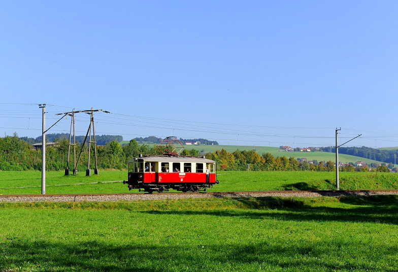 k-017 ET 1 bei Acharting 01.10.2011 hr