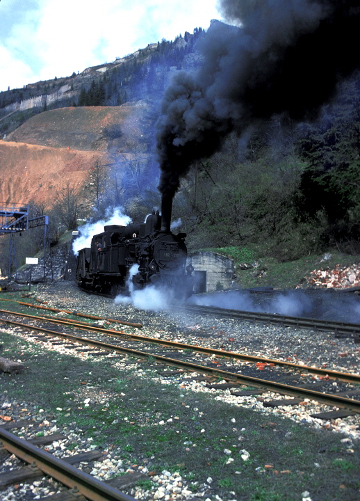 k-017 Erzbergbahn Einf. Tunnel Bf. Erzberg April 1977 foto heinz block slg. hr