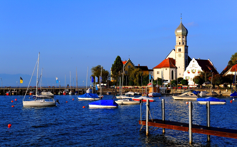 k-022 Wasserburg am Bodensee Halbinsel 06.10.2011 foto herbert rubarth