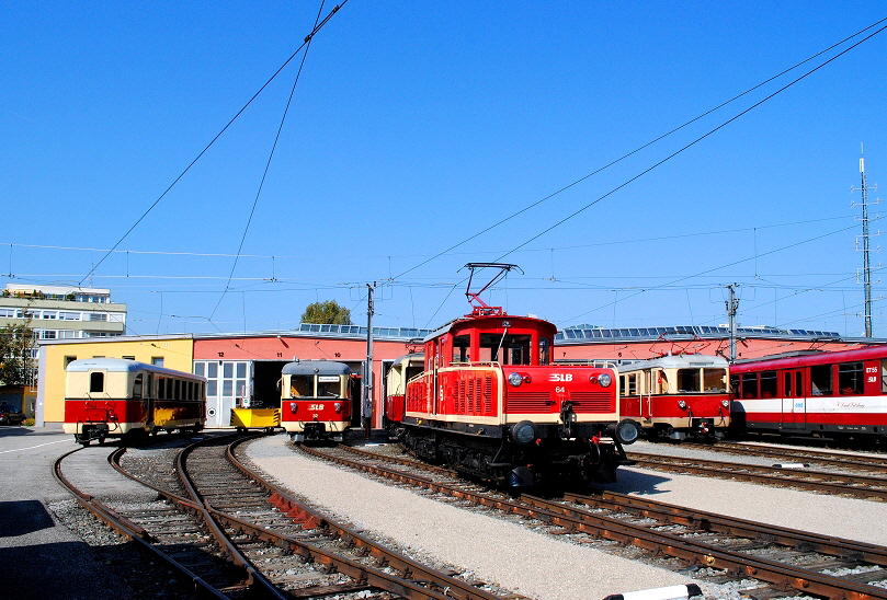 k-103 SLB Remise in S.- Itzling mit ET 32, ET 33 E 64 26.09.2011 foto ingo kroneberger