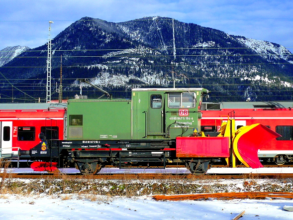 k-Bf. Garmisch Pa. DB AG Schneepflug BD Mnchen 03.01.2010 foto herbert rubarth