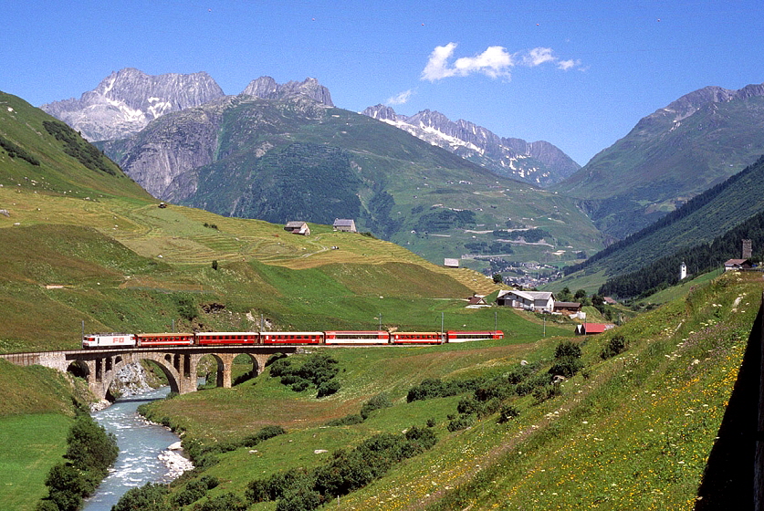 k-FO HGE 4.4 II. Furka- Reuss Brcke bei Hospental 06.07.2000 Tim Zolkos