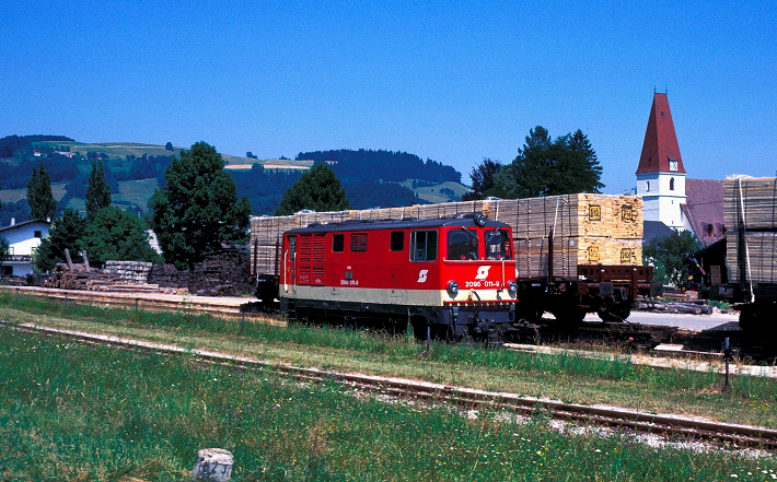 k-MZB074 2095.011 Gresten mit Kirche 03.08.1990