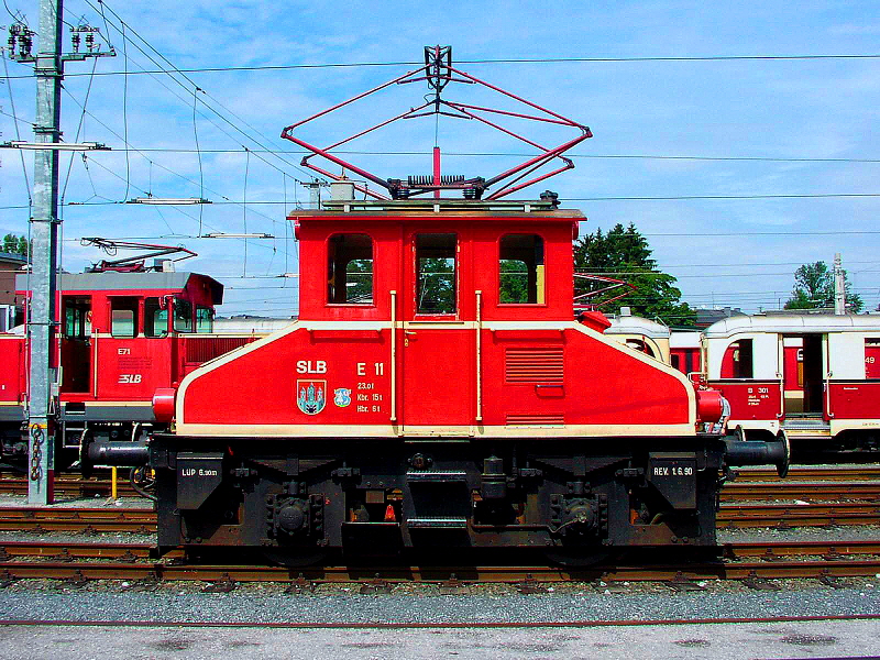 k-SLB E 11 Salzburg- Itzling am 13.08.2001 foto klaus kampelmann