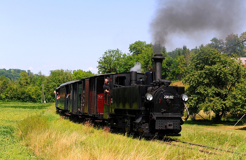 k-Stb. 298.102 bei Neuzeug 03.08.2013 hr