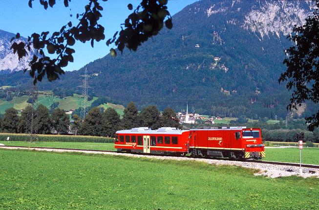 k-ZB 014 D 16 u. neuer Steuerwagen bei Strass i. Zillertal 22.08.2007