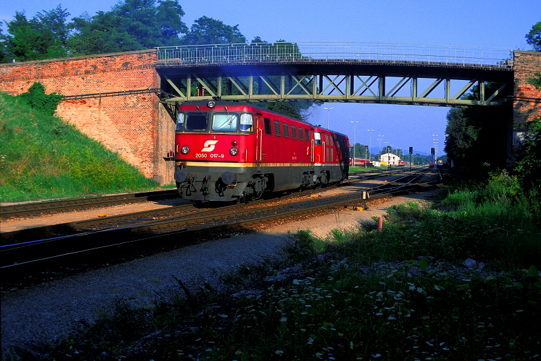 k-001. BB 2050.017 & 018 Marchegg 08.08.1999 hr