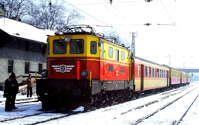 k-002. 1045.01 in Bludenz, MBS im März 87