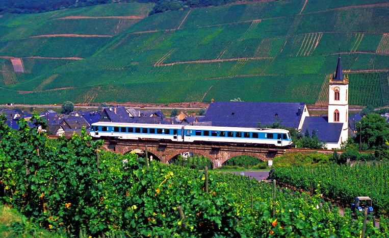 k-009. Viadukt bei Reil 09.08.1993 hr 