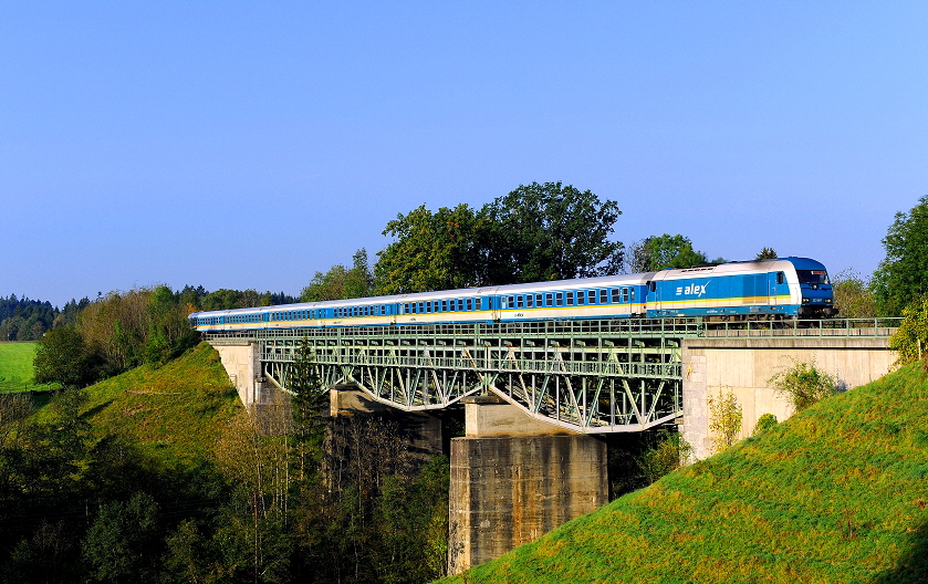 k-014 Brcke  bei Maria-Thann  ALEX Zug 04.10.2011 hr