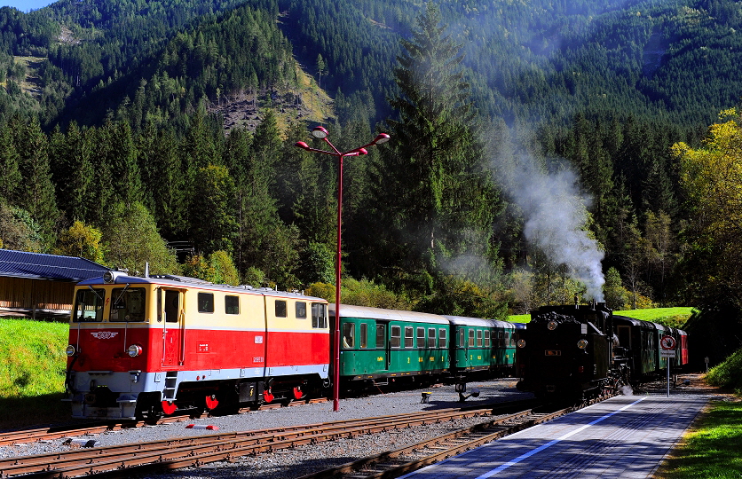 k-029. Bf. Krimml mit 2095.01 u. 399.03 am 26.09.16 hr k-029. Bf. Krimml mit 2095.01 u. 399.03 am 26.09.16 hr