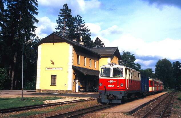 k-YB008 2095.005 WY Lokalbahn 05.10.2004