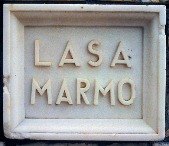k-001.Tafel Laasa Marmor 30.08.2005 hr 