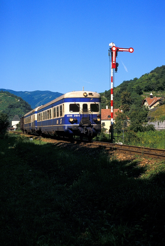 k-007 5046.213 & Steuerwagen 6546.218 Ausfahrt Spitz a. d. Donau 26.07.1987 foto herbert rubarth