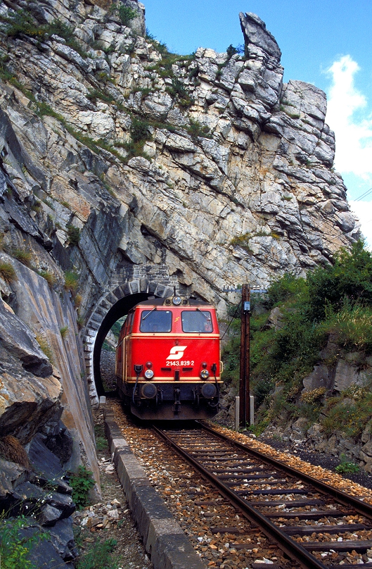 k-011 Br 2143.039 Teufelsmauer bei Spitz a. d. Donau 26.07.1987 foto herbert rubarth