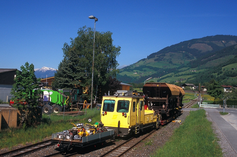 k-020 Gleisbaurotte Bf. Uttendorf- Stubachtal 17.05.2009 foto herbert rubarth