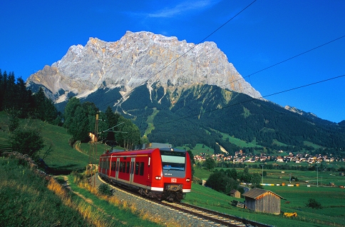 k-046 ET 425 am 01.09.2006 bei Lermoos Foto H. Rubarth