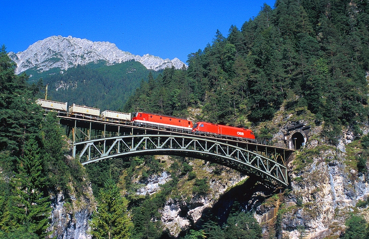 k-820 Schlossbachklammbr�cke 1016 & 1144 ...06.09.2005.