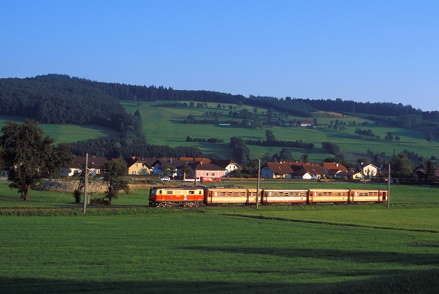 k-MZB009 1099 bei Hofstetten- Grnau 14.08.2001