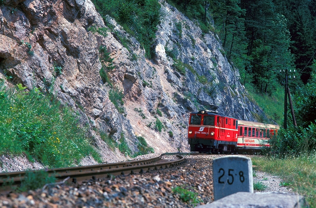 k-YB036 2095.09 bei Gro Hollenstein 28.07.1990